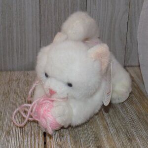 March of Dimes White Kitten with Yarn  2008 *